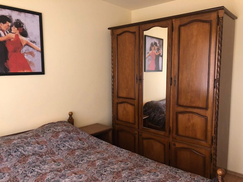 Inchiriez apartament