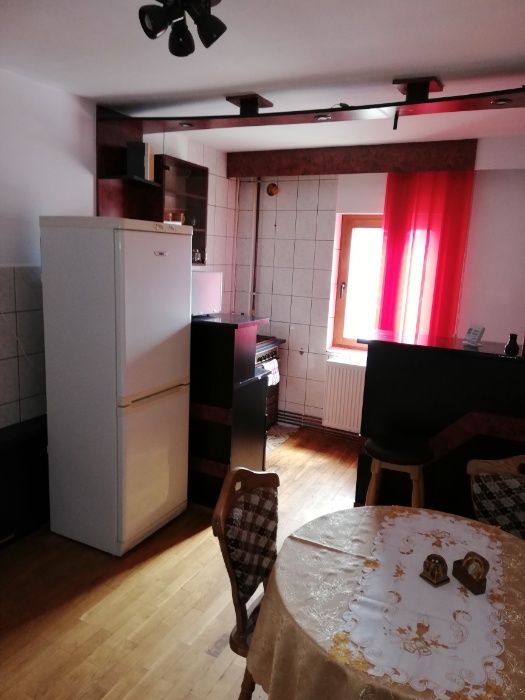 PF inchiriez apartament 2 camere Zorilor