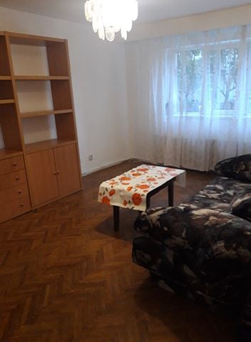 Inchiriez apartament 3 camere