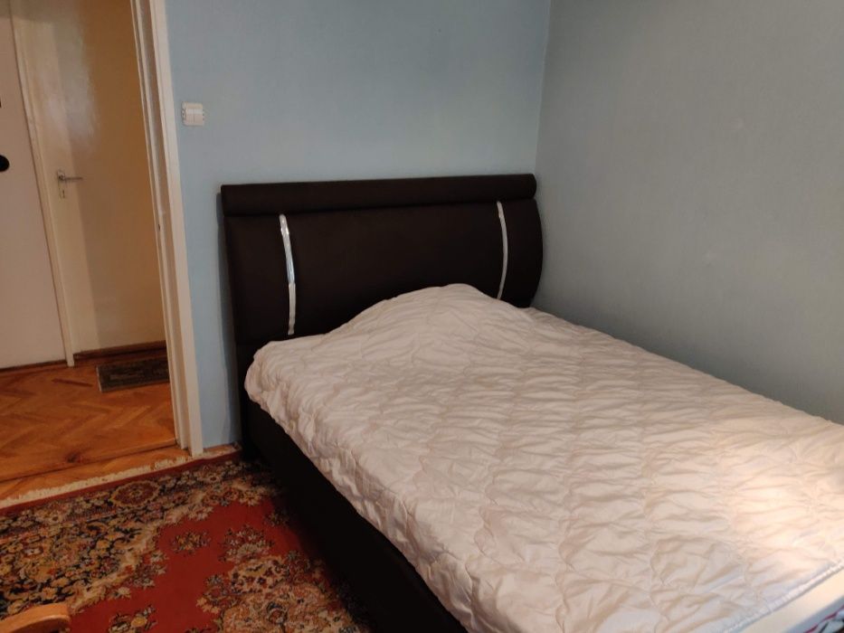 Apartament cu 3 camere decomandate, in zona Str Mehedinti