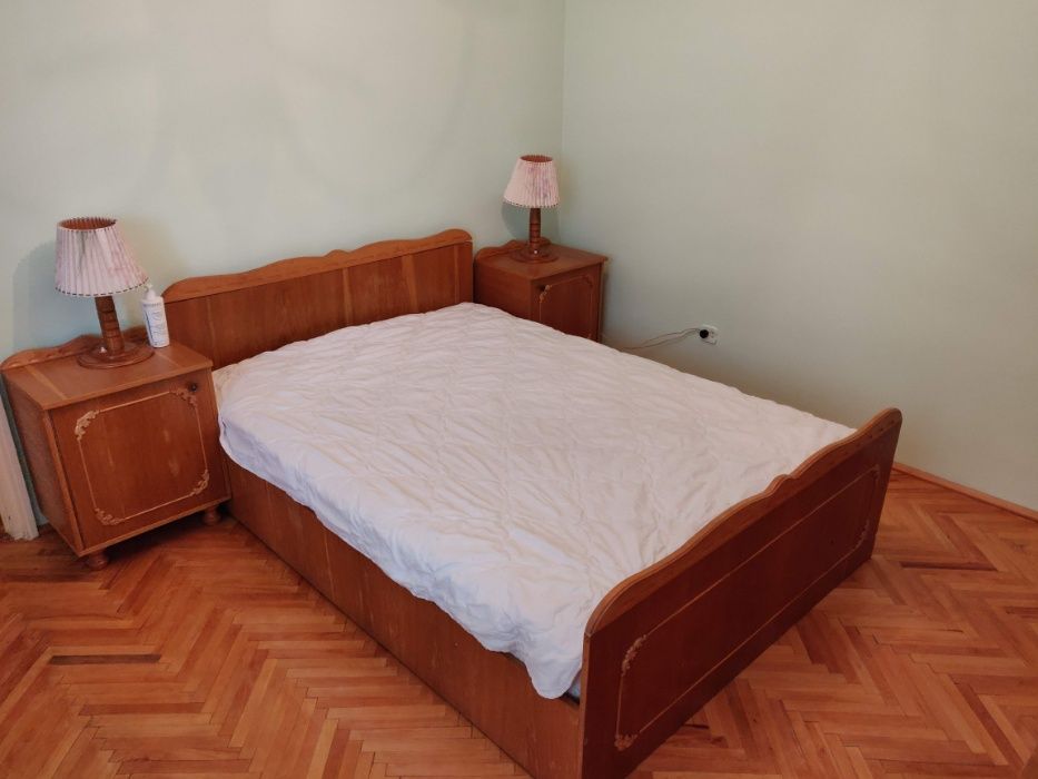 Apartament cu 3 camere decomandate, in zona Str Mehedinti