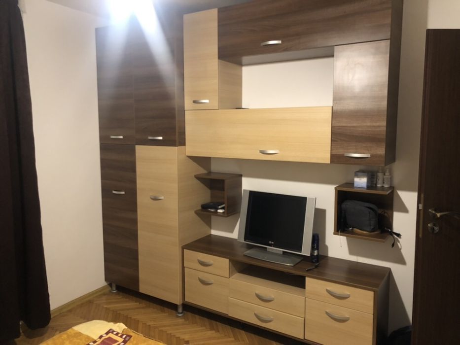 Apartament cu 3 camere in Cartierul Zorilor,modern utilat plus garaj!!
