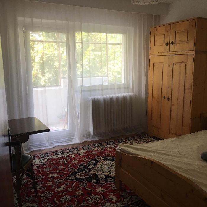 Inchiriez apartament 3 camere cart. Zorilor str Mestecenilor Cluj