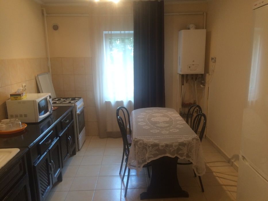 Inchiriez apartament cu 3 camere in Marasti