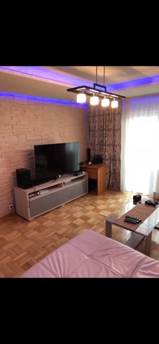 Apartament cu 3 camere decomandat de inchiriat