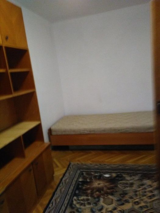 PF dau in chirie apartament cu 4 camere, Mănăștur