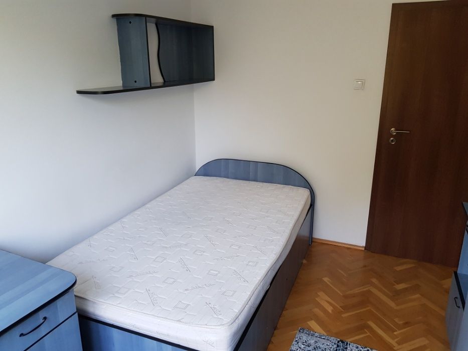 Inchiriez apartament cu 4 camere in cartierul Gheorgheni