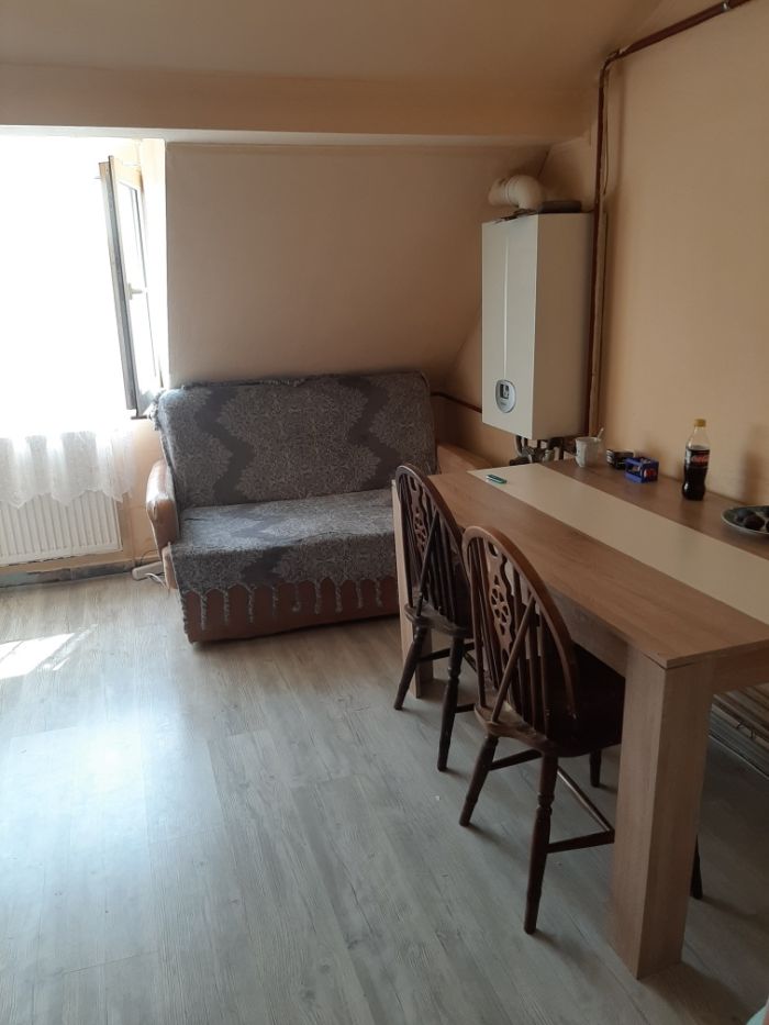 Apartament 2 camere mansardă