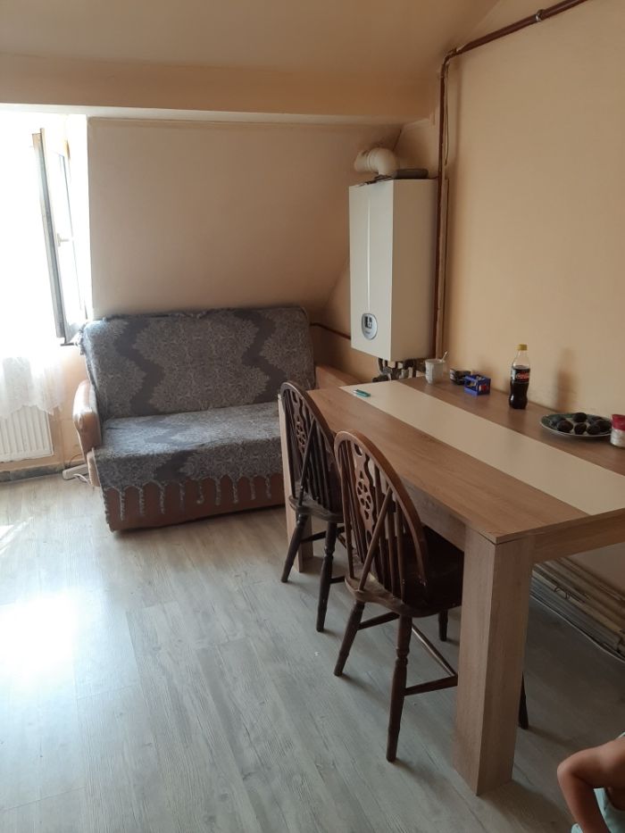 Apartament 2 camere mansardă