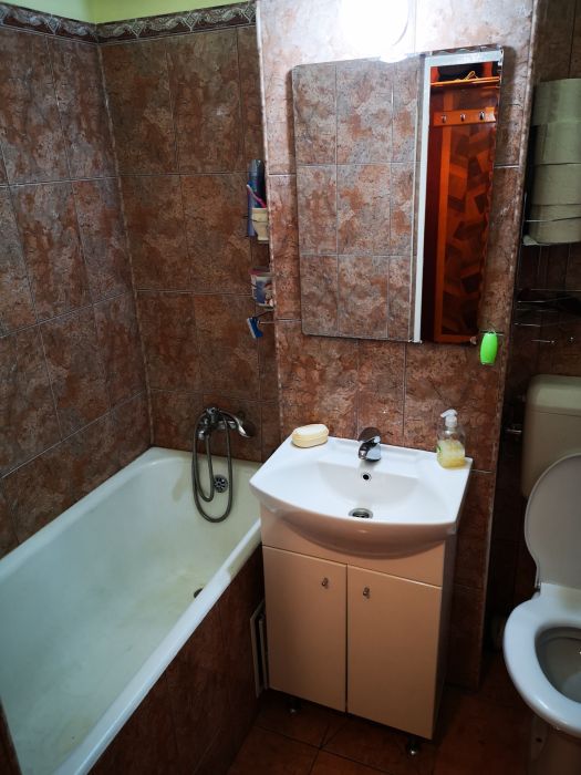 Propietar vand apartament 3 camere zona Sagului