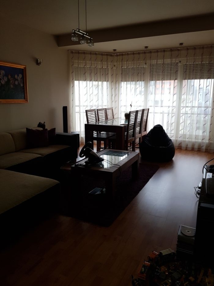 Vand apartament 4 camere