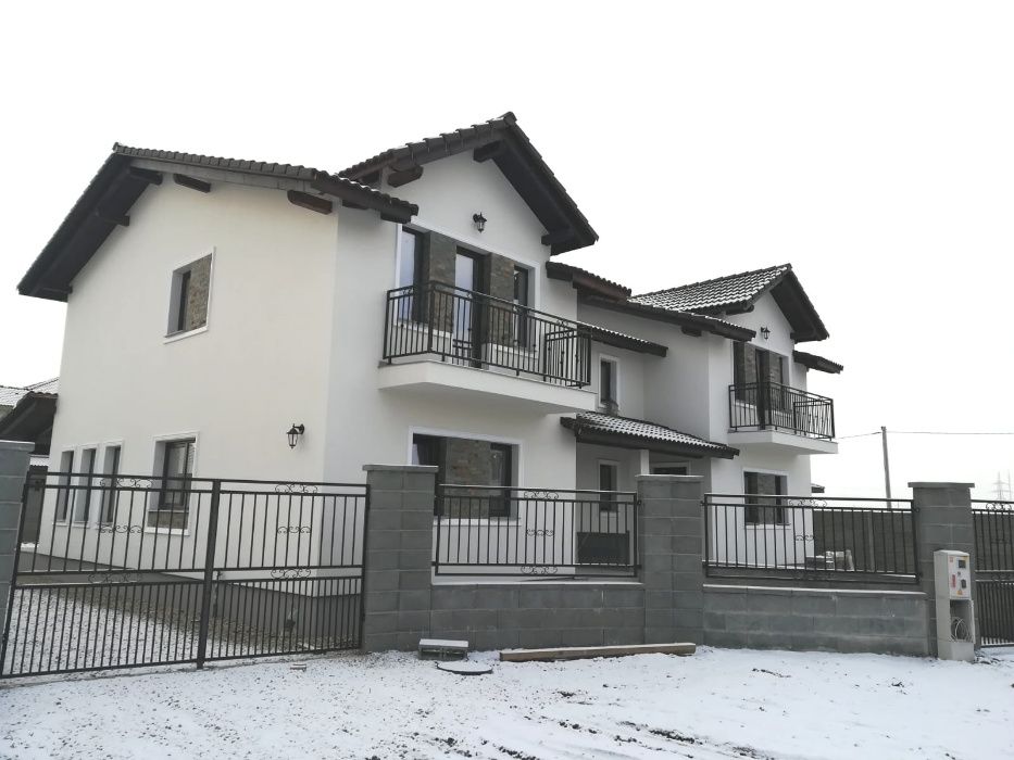 PROPRIETAR, vand 1/2 Duplex, P+1E, Mosnita Noua