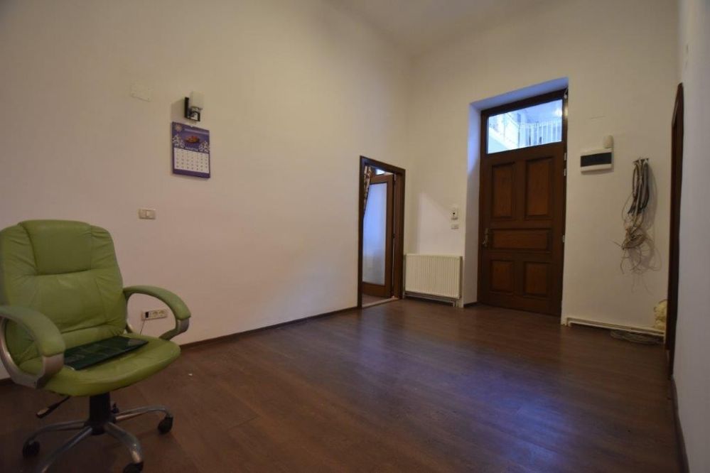 Spatiu birouri Pta Unirii 75mp, pozitie excelenta, proprietar