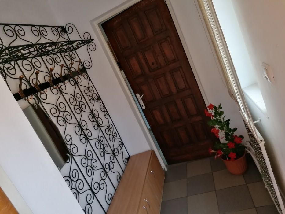 Închiriez apartament cu o camera zona Bălcescu str Ciprian Porumbesc