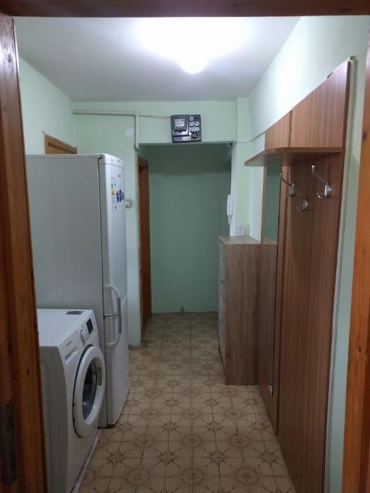 Proprietar inchiriez apartament 2 camere zona Cetatii