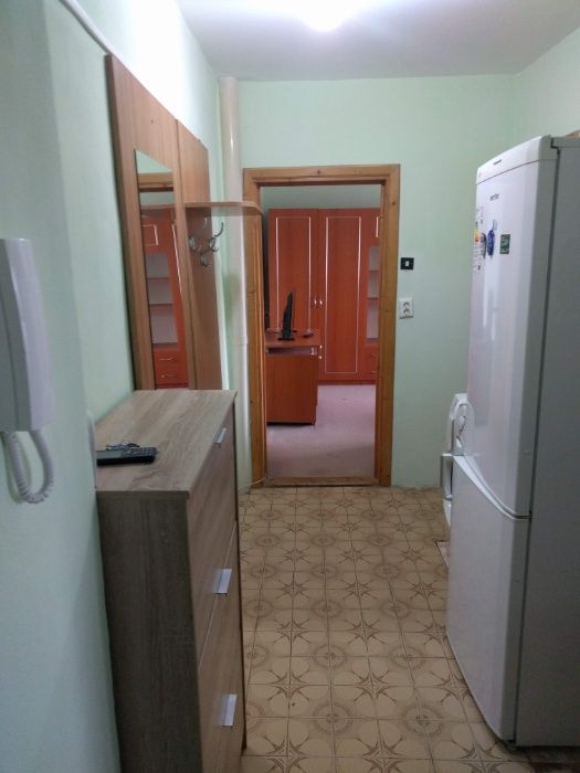 Proprietar inchiriez apartament 2 camere zona Cetatii