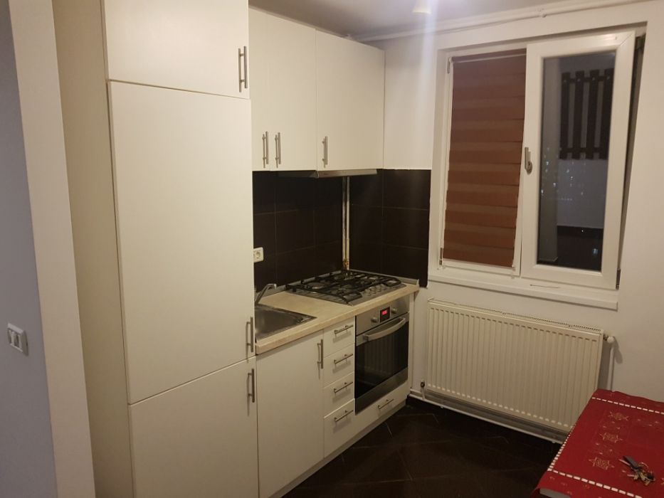 Proprietar Inchiriez Apartament 3 camere