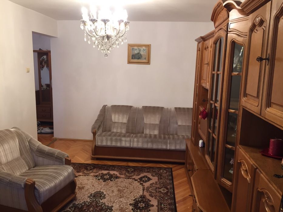 Proprietar inchiriez Apartament 3 camere - Lipovei