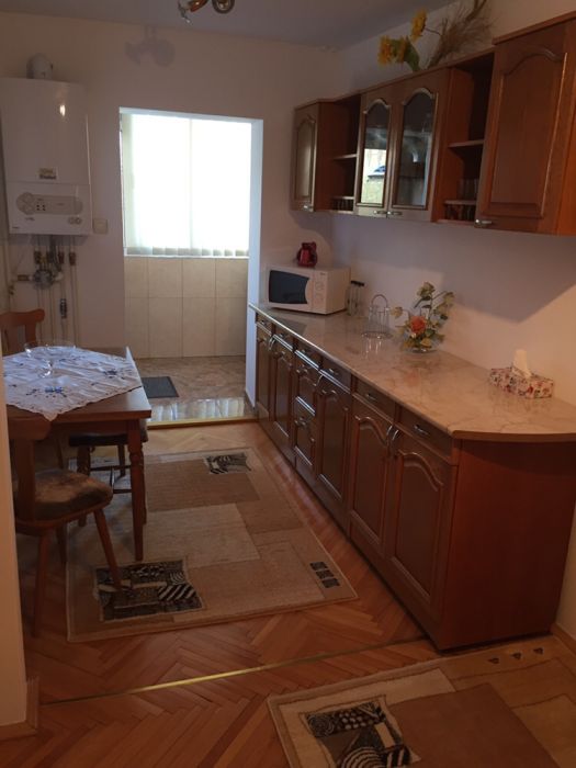 Proprietar inchiriez Apartament 3 camere - Lipovei