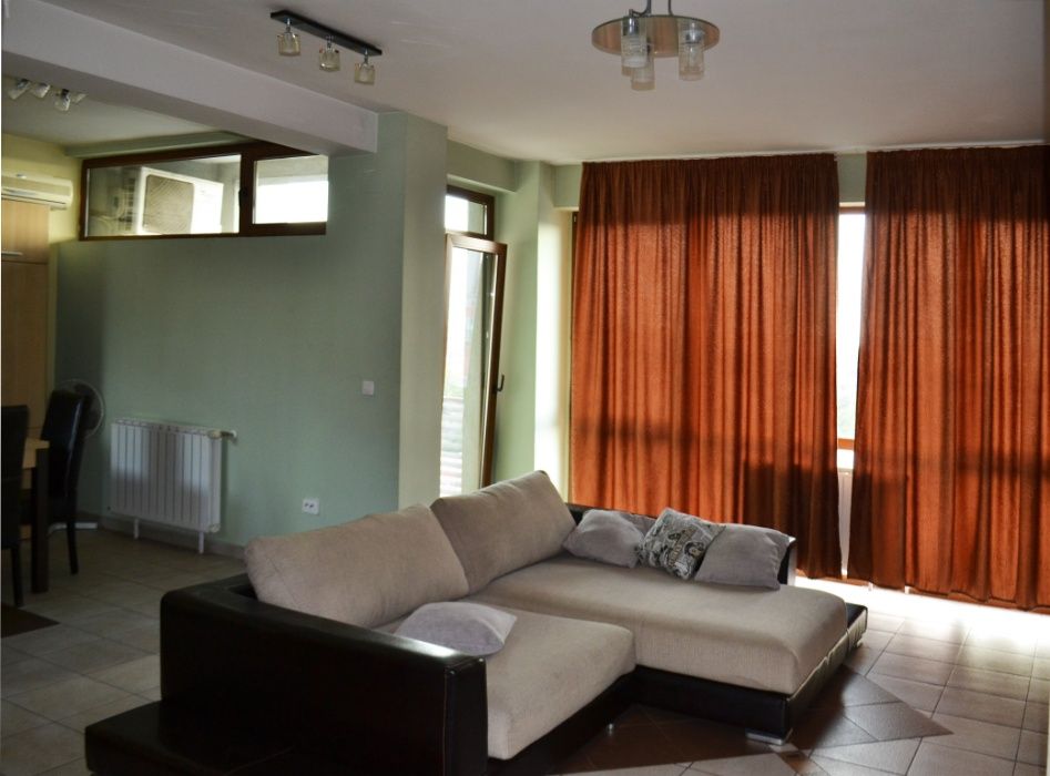 Inchiriez apartament de 3 camere - posibilitate parcare garaj subteran