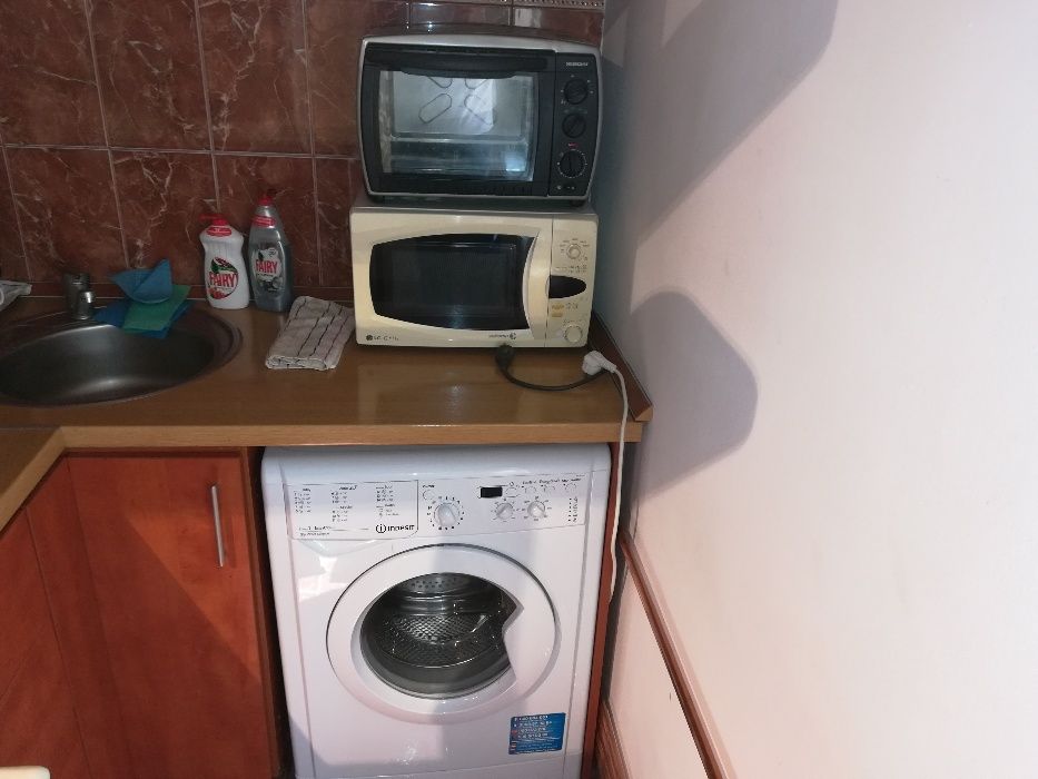 Persoana fizica, vand garsoniera decomandata, bloc apartamente, etaj 1