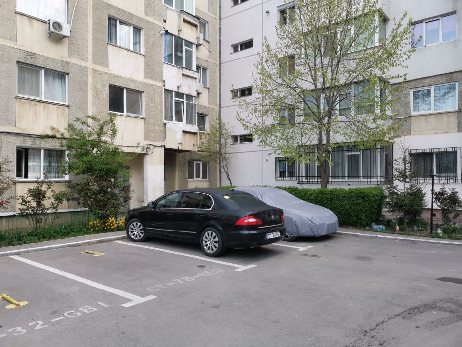 Apartament 2 , 3 camere zona Anda pretabil spatiu comercial, birou.