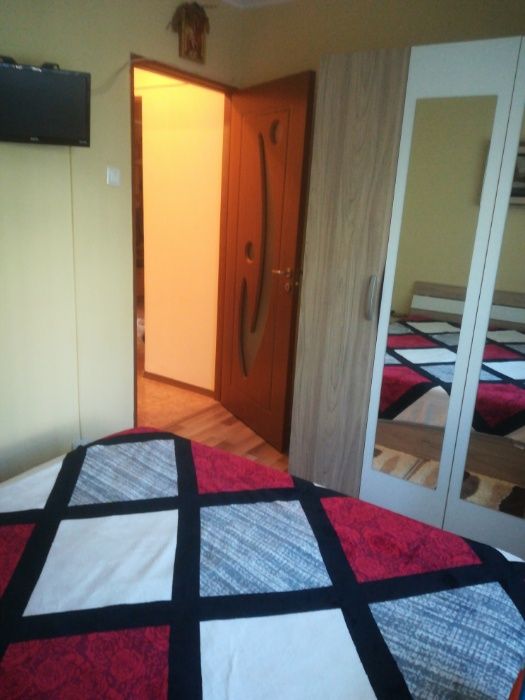 Apartament 3 camere, Poarta 6