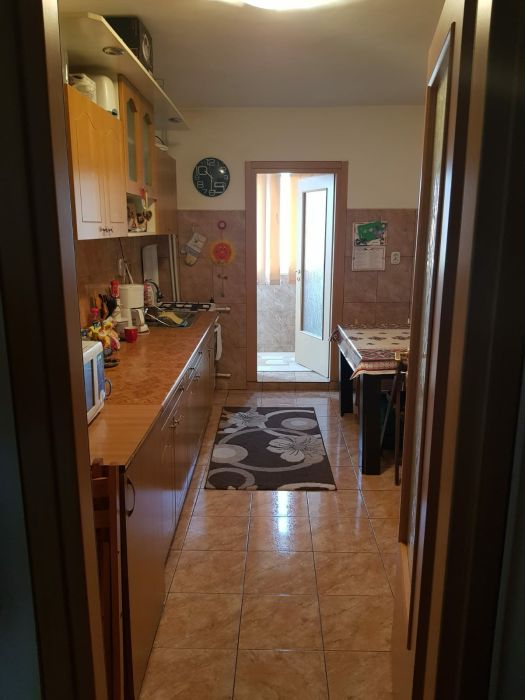 Proprietar, vând apartament cu 3 camere în Poarta 6