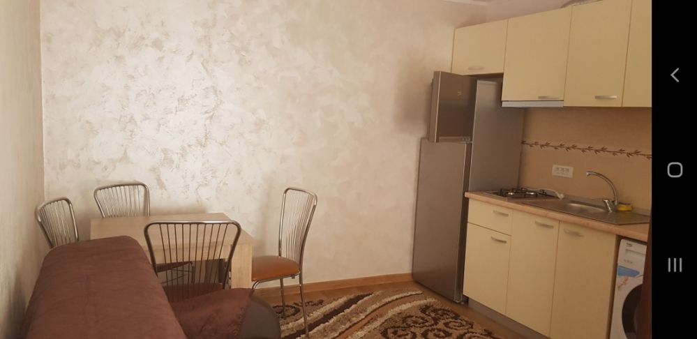 Inchiriez casa cu 2 apartamente Bd mamaia