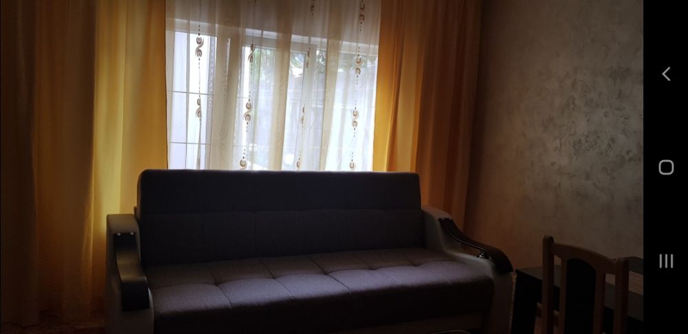 Inchiriez casa cu 2 apartamente Bd mamaia