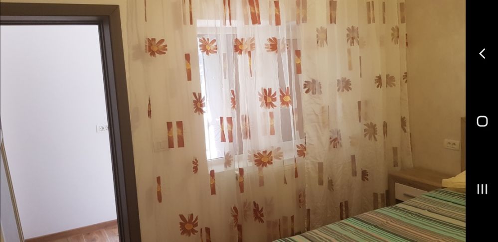 Inchiriez casa cu 2 apartamente Bd mamaia