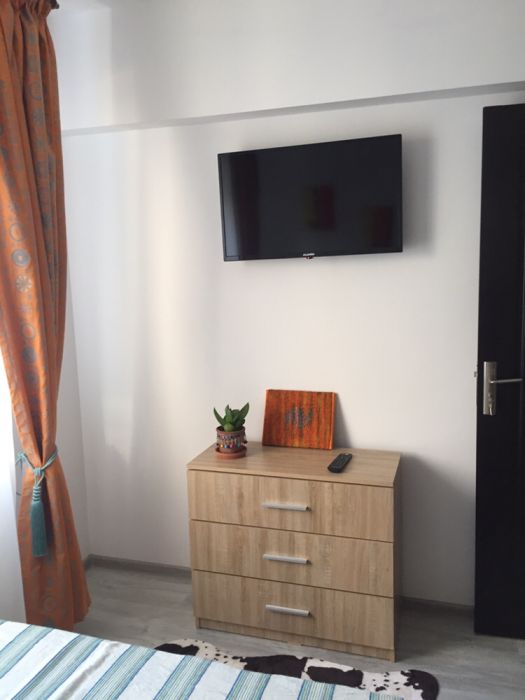 Apartament de închiriat in perioada 1 Octombrie - 15 Iunie