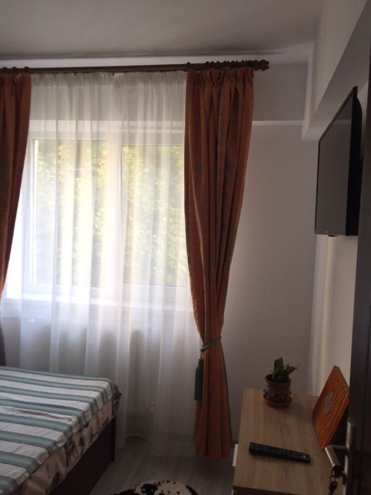 Apartament de închiriat in perioada 1 Octombrie - 15 Iunie