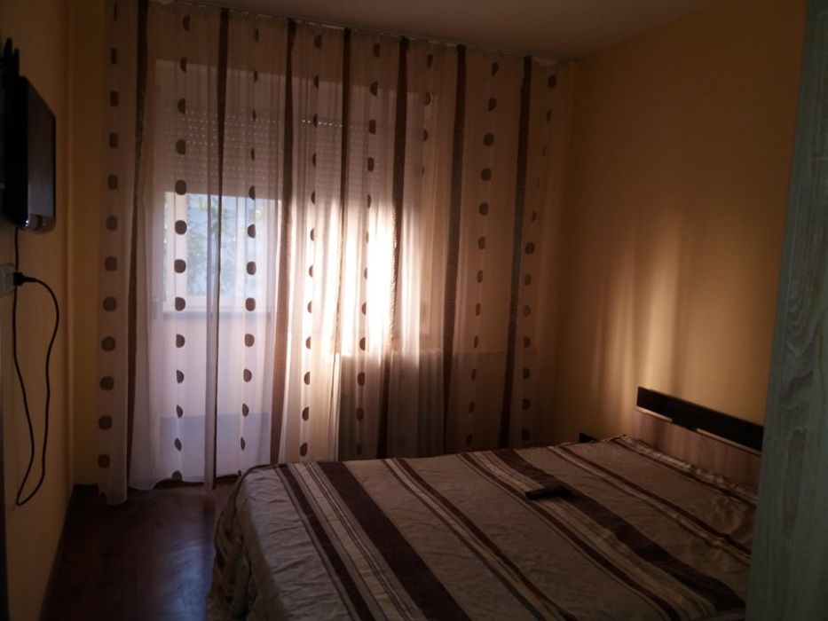 Inchiriez apartament