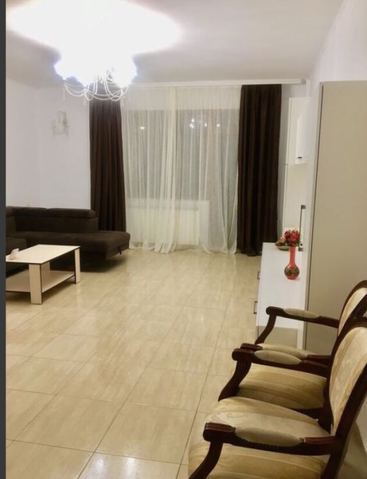 Apartament cu 3 camere in centru Constanta
