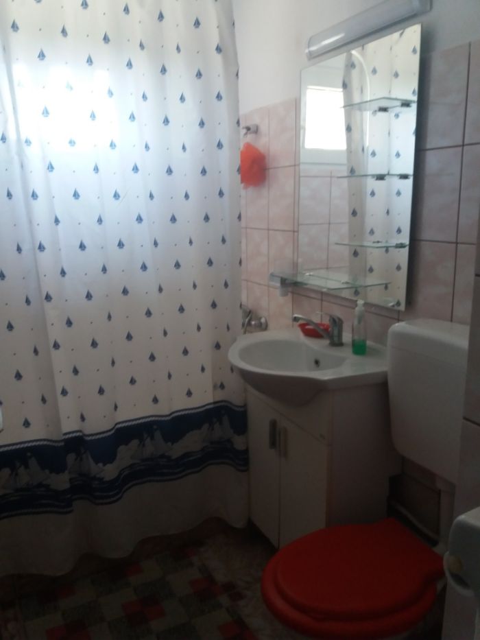 Închiriez apartament 3 camere Timiș Nord