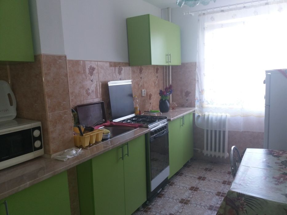 Închiriez apartament 3 camere Timiș Nord