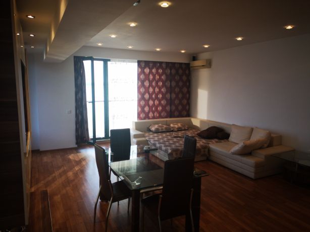 Apartament 3 camere Mamaia vedere lac pe perioada lunga