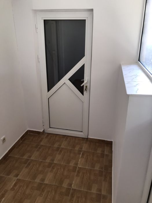 Apartament 2 camere podul de fier vând sau închiriez