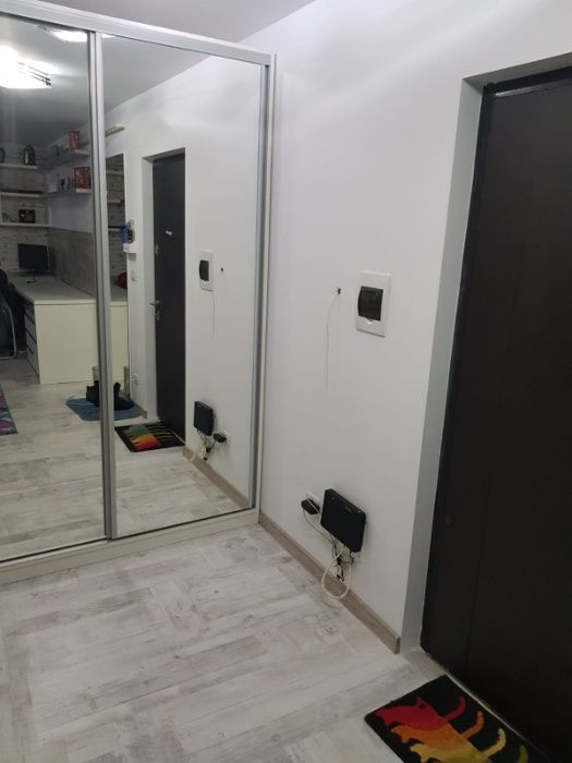 Apartament cu 3 camere.