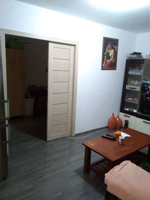 Persoana fizica! Vând apartament cu 3 cam