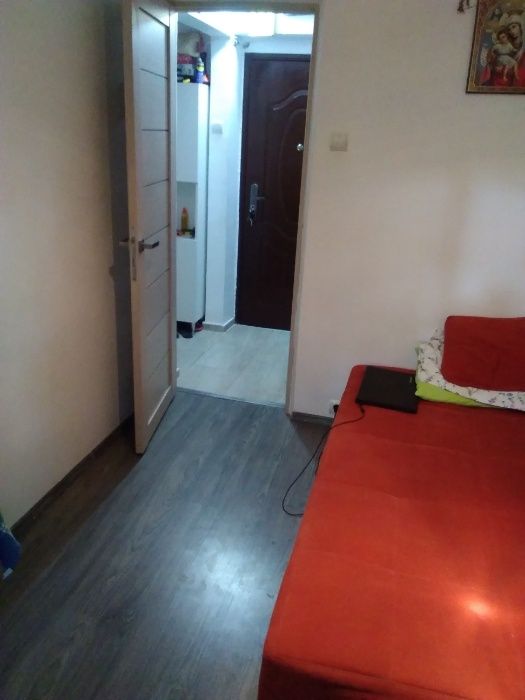 Persoana fizica! Vând apartament cu 3 cam