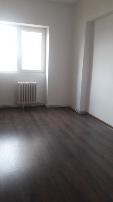 Schimb apartament 4 camere, lift nou