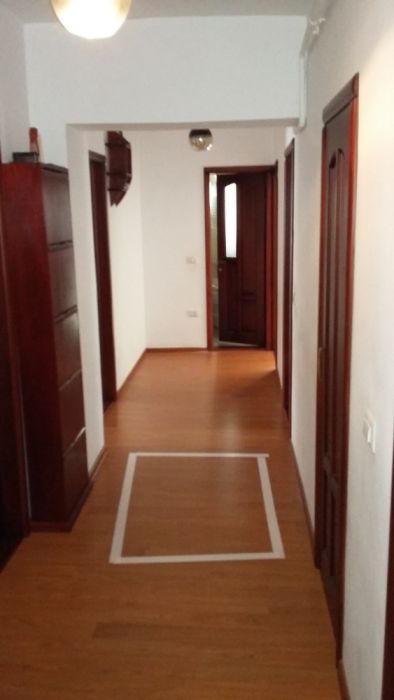 Apartament 4 camere de vânzare zona Gara - Arcu