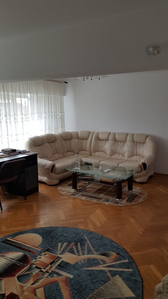 Apartament 4 camere complet mobilat - recompartimentat Zona Frumoasa