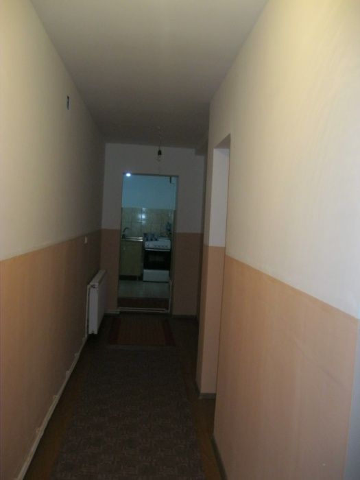 P.F. ofer camera ( din apartament UNIVERSITATE 3 cam) si la casa