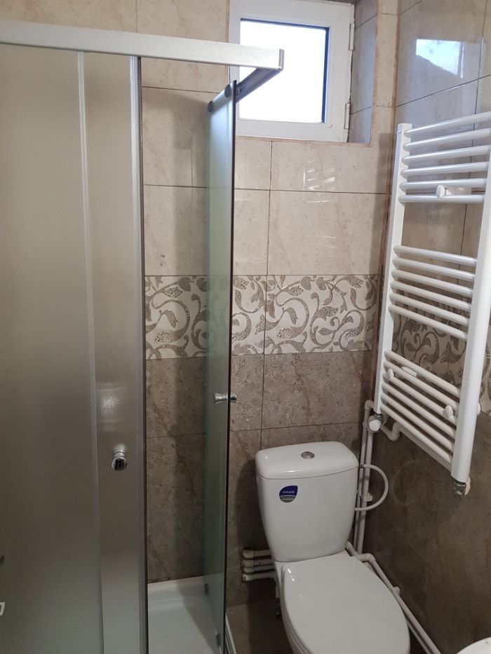 Inchiriez apartament cu o camera centu