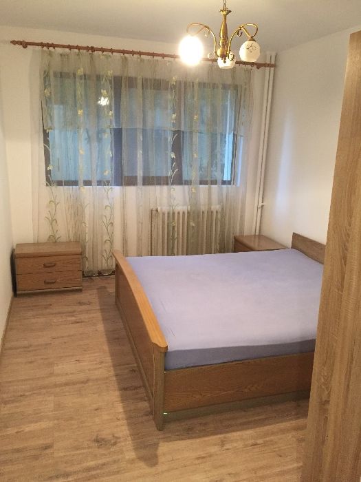 Apartament de închiriat in, podu ros