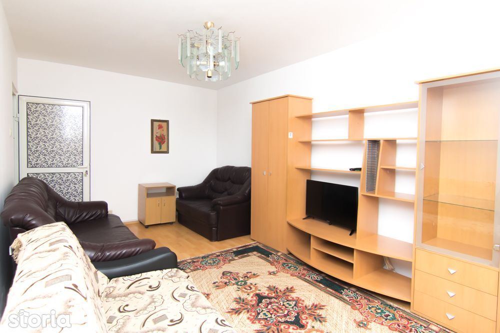 Apartament 3 camere, Podu de Fier