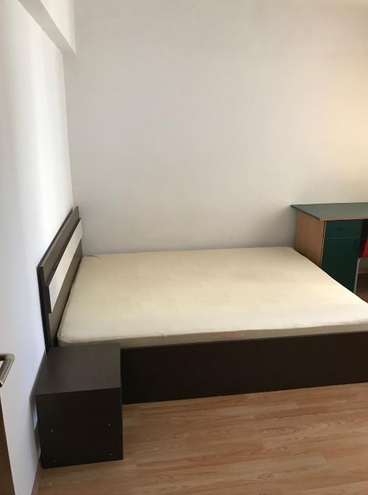 PF inchiriez apartament 3 camere decomandat Centru-Piata Unirii